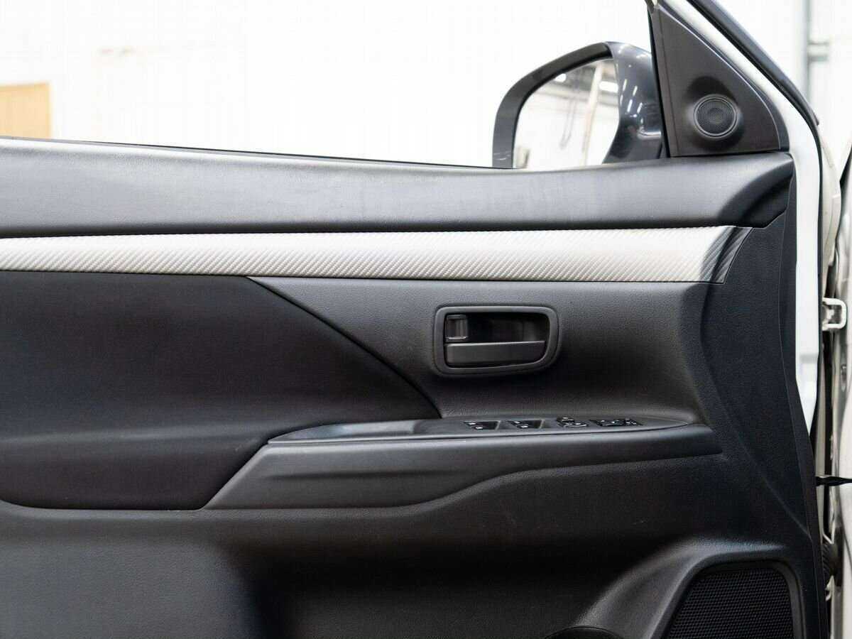 Купить Митсубиши Оутлэндер, 2015, 140 000 км.. Фото: #16