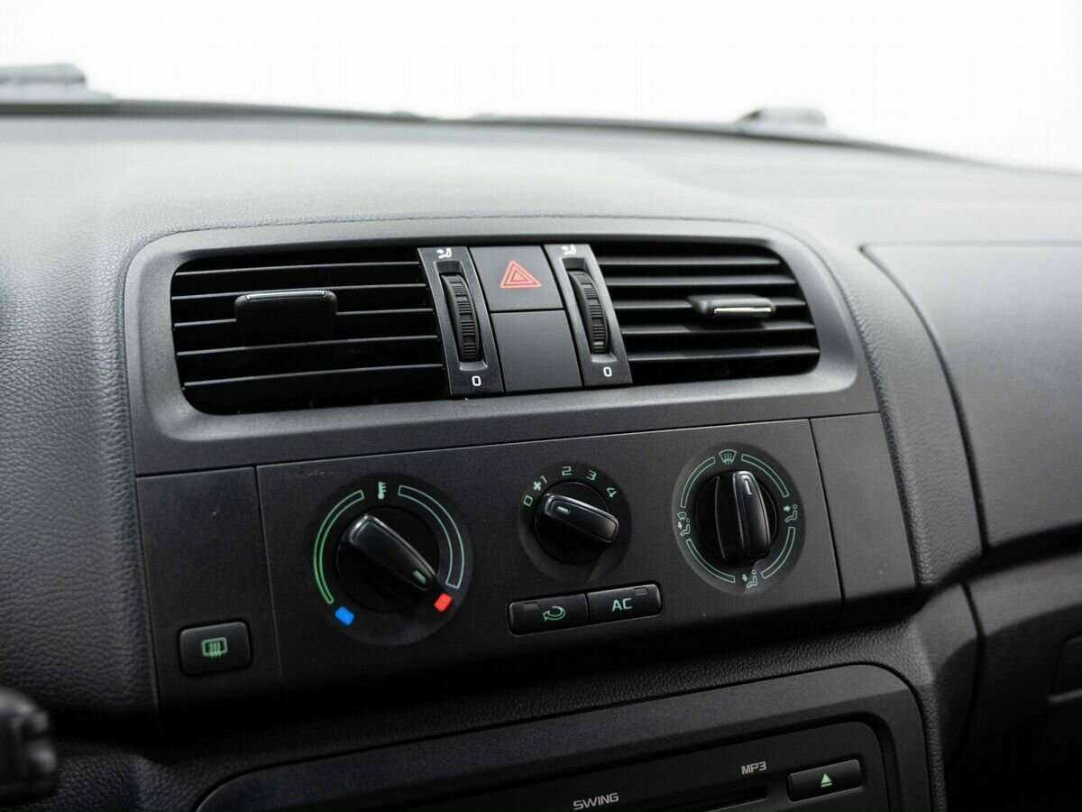 Купить Шкода Фабия, 2012, 61 710 км.. Фото: #16