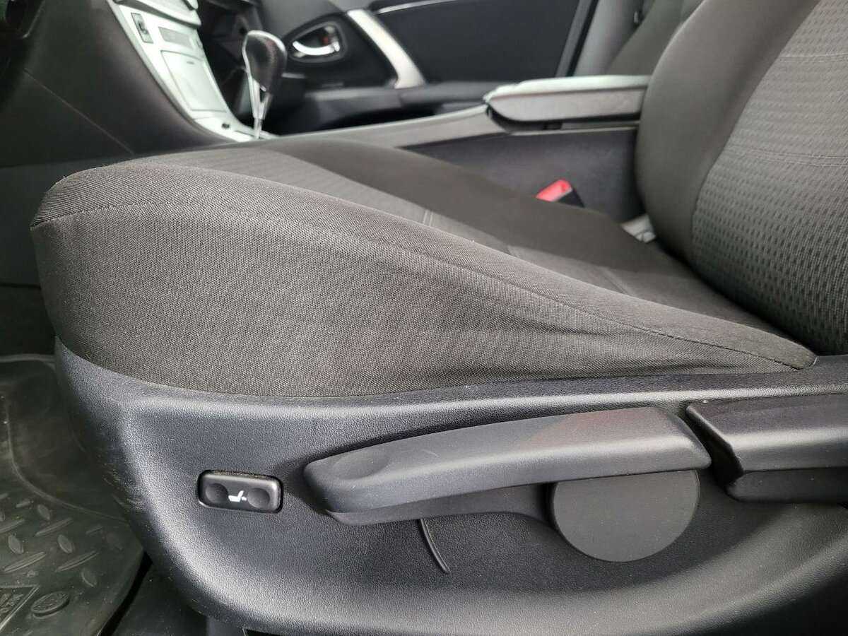 Купить Тойота Авенсис, 2012, 187 969 км.. Фото: #9