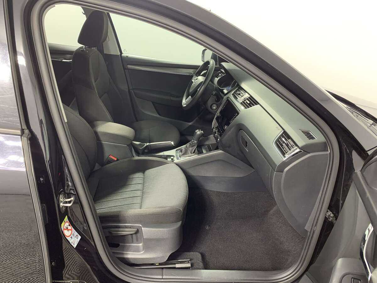 Купить Шкода Октавия, 2018, 117 905 км.. Фото: #14