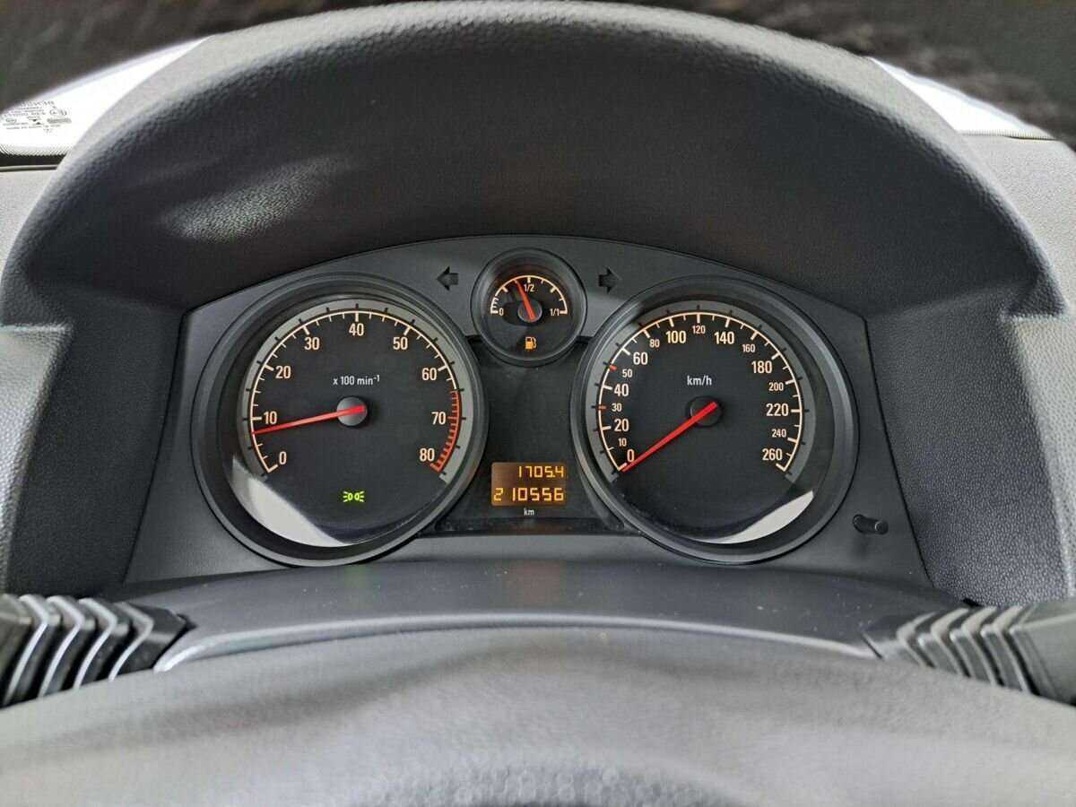 Купить Опель Астра, 2012, 210 557 км.. Фото: #10