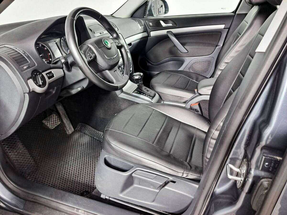 Купить Шкода Октавия, 2012, 181 399 км.. Фото: #12