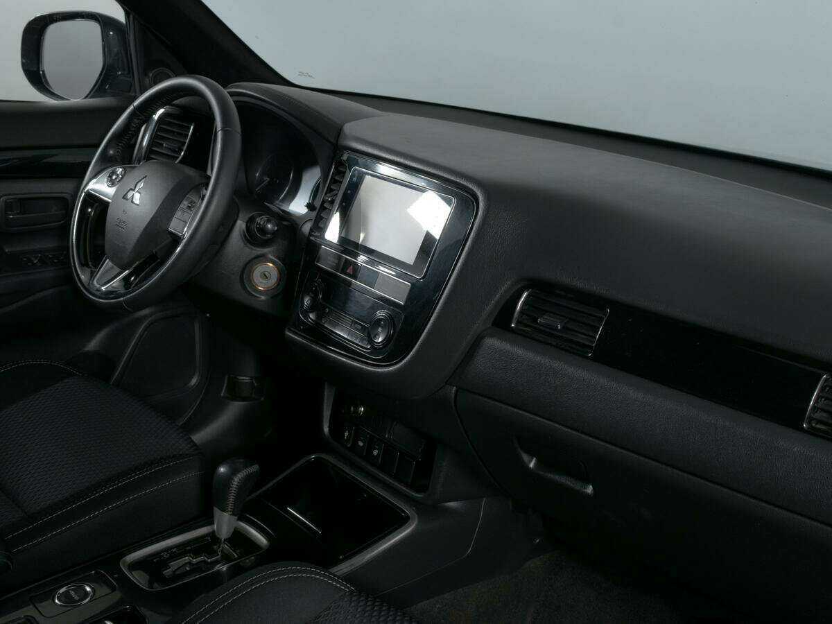 Купить Митсубиши Оутлэндер, 2018, 181 560 км.. Фото: #5