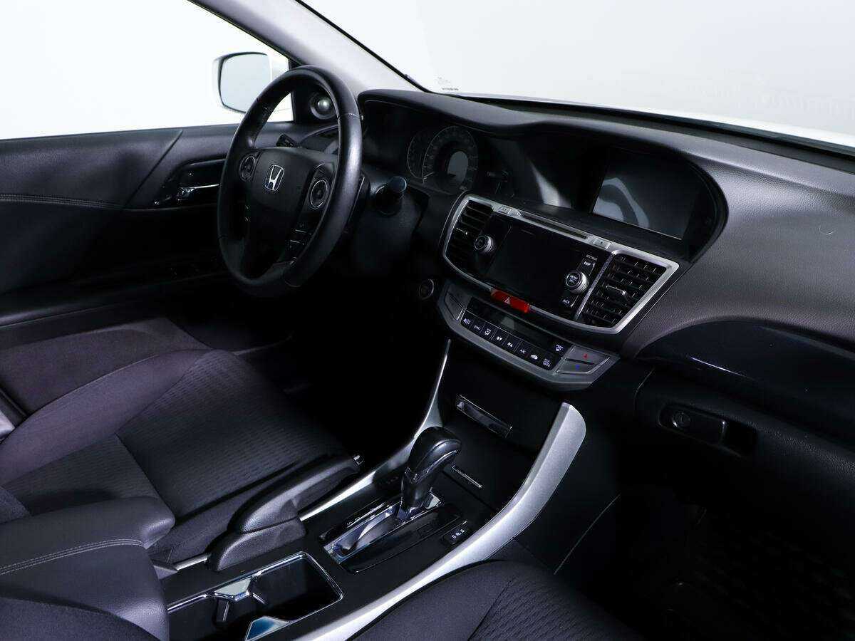 Купить Хонда Аккорд, 2013, 40 485 км.. Фото: #5