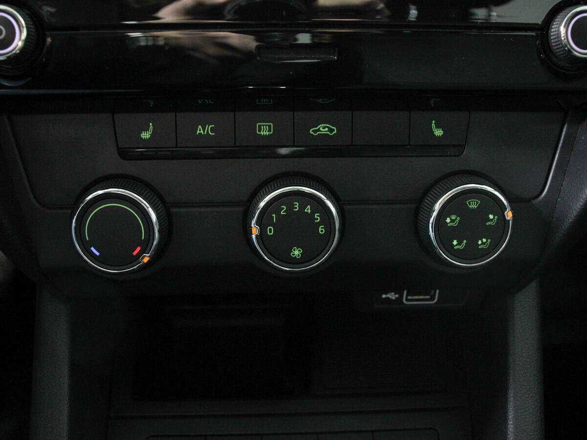 Купить Шкода Октавия, 2018, 99 205 км.. Фото: #13