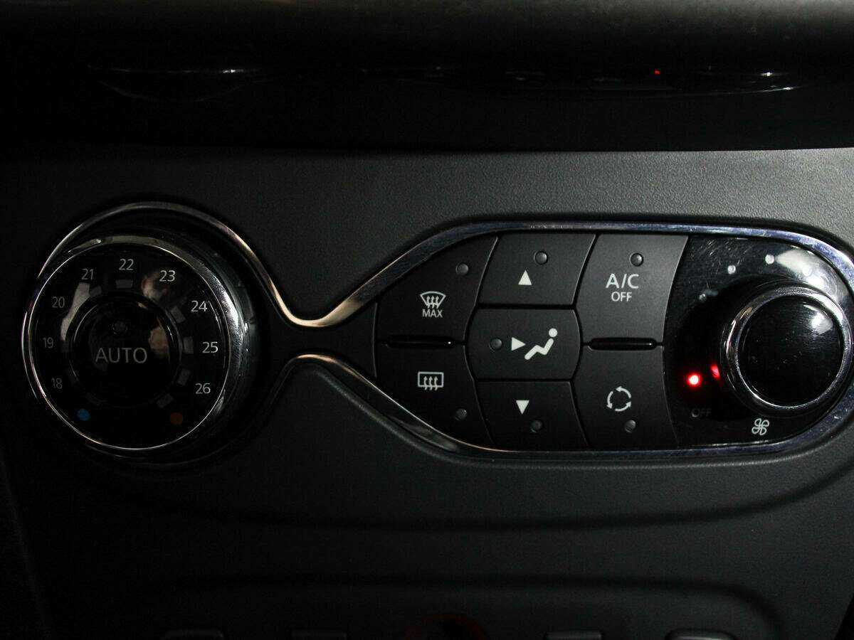 Купить Рено Сандеро, 2015, 94 477 км.. Фото: #14