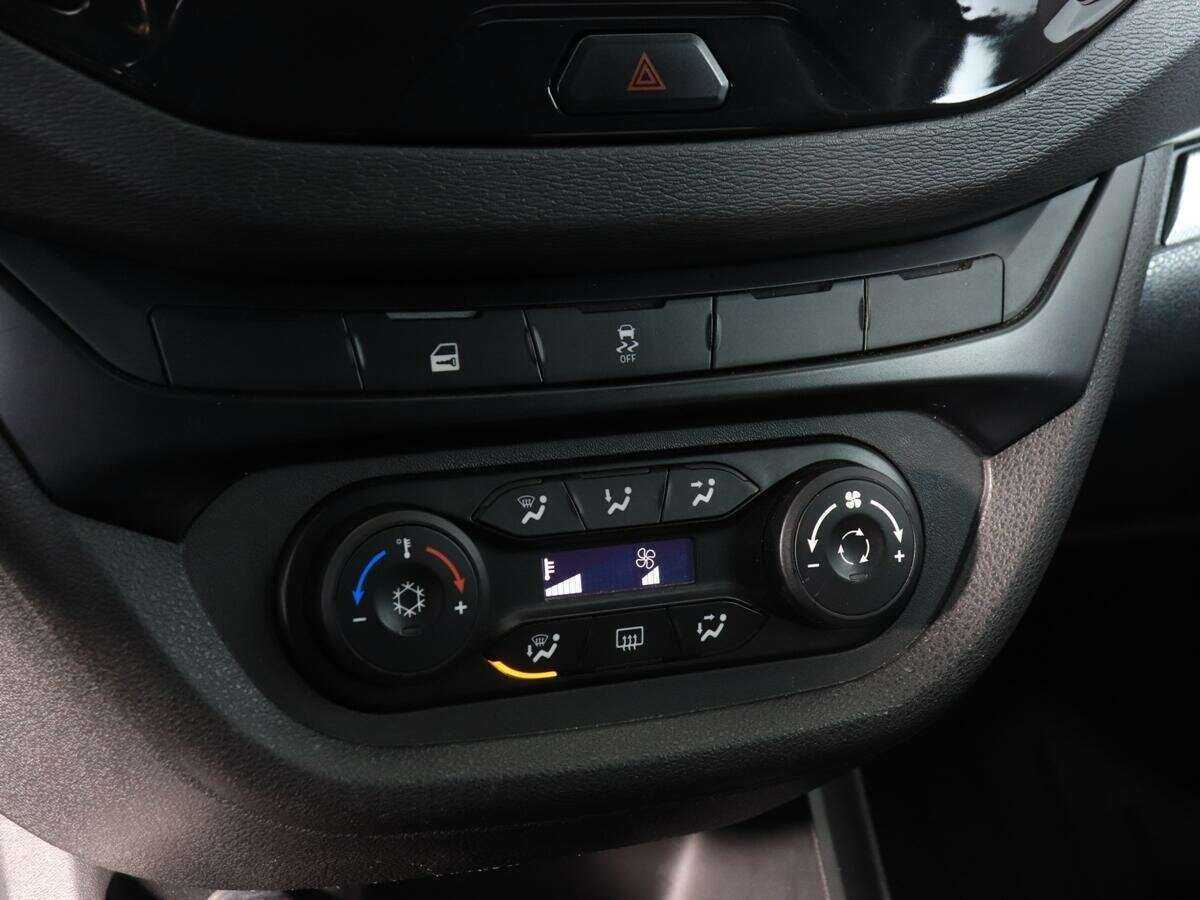 Купить Лада (ВАЗ) Веста, 2021, 60 092 км.. Фото: #13