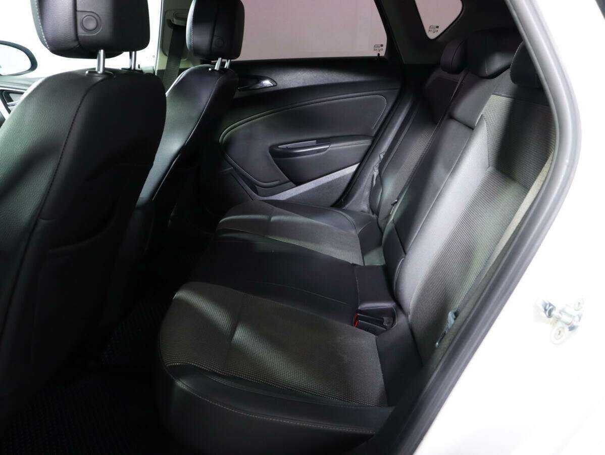 Купить Опель Астра, 2012, 117 438 км.. Фото: #6