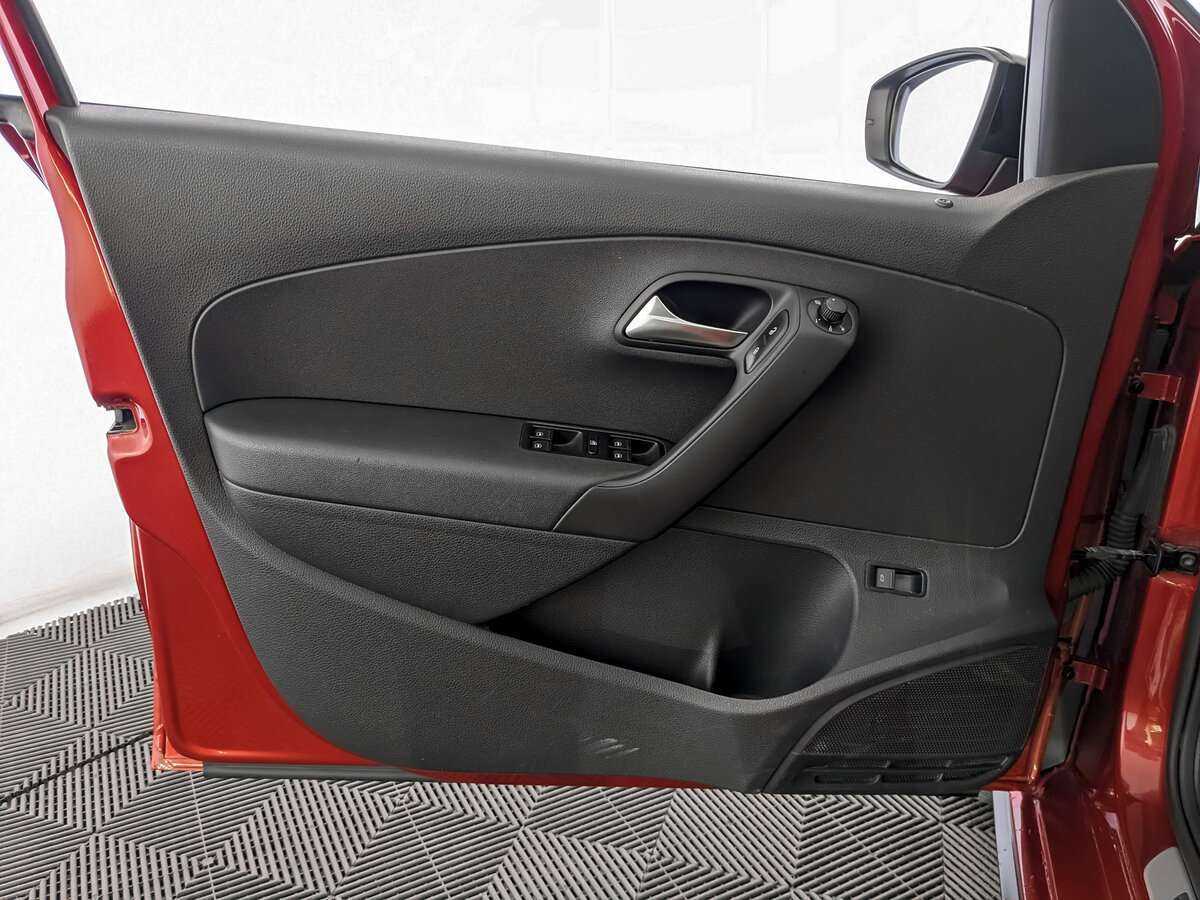 Купить Фольксваген Поло, 2017, 128 160 км.. Фото: #14