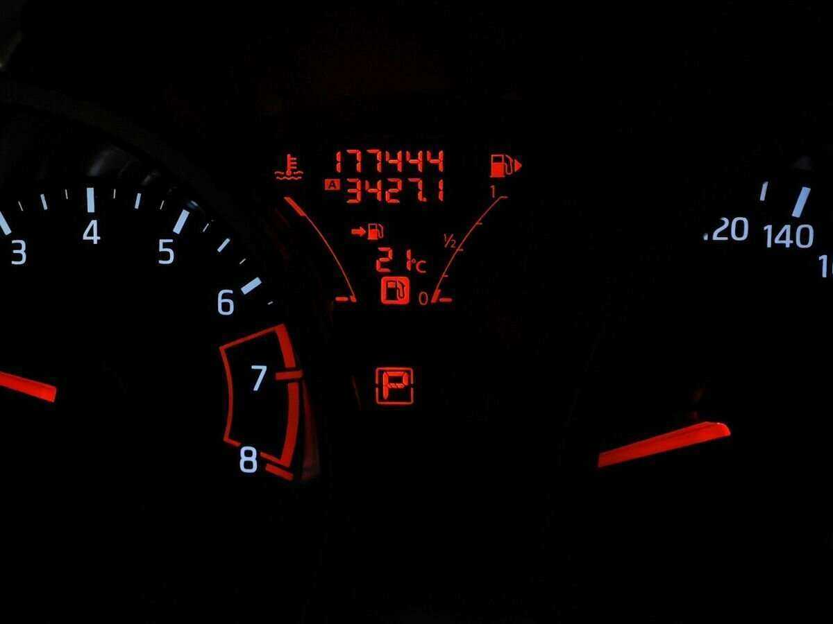 Купить Ниссан Жук, 2012, 177 443 км.. Фото: #15