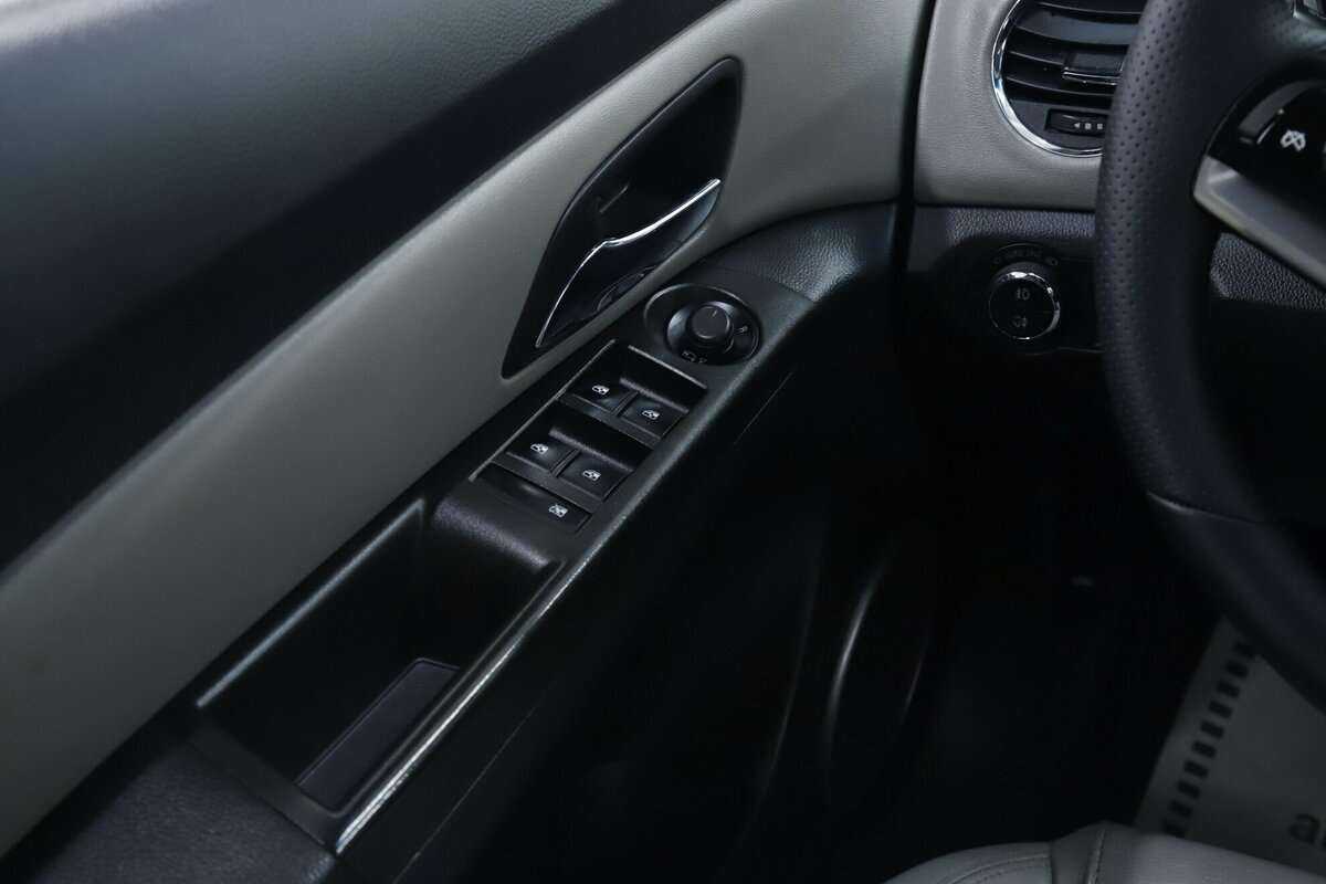 Купить Шевроле Круз, 2015, 74 500 км.. Фото: #9