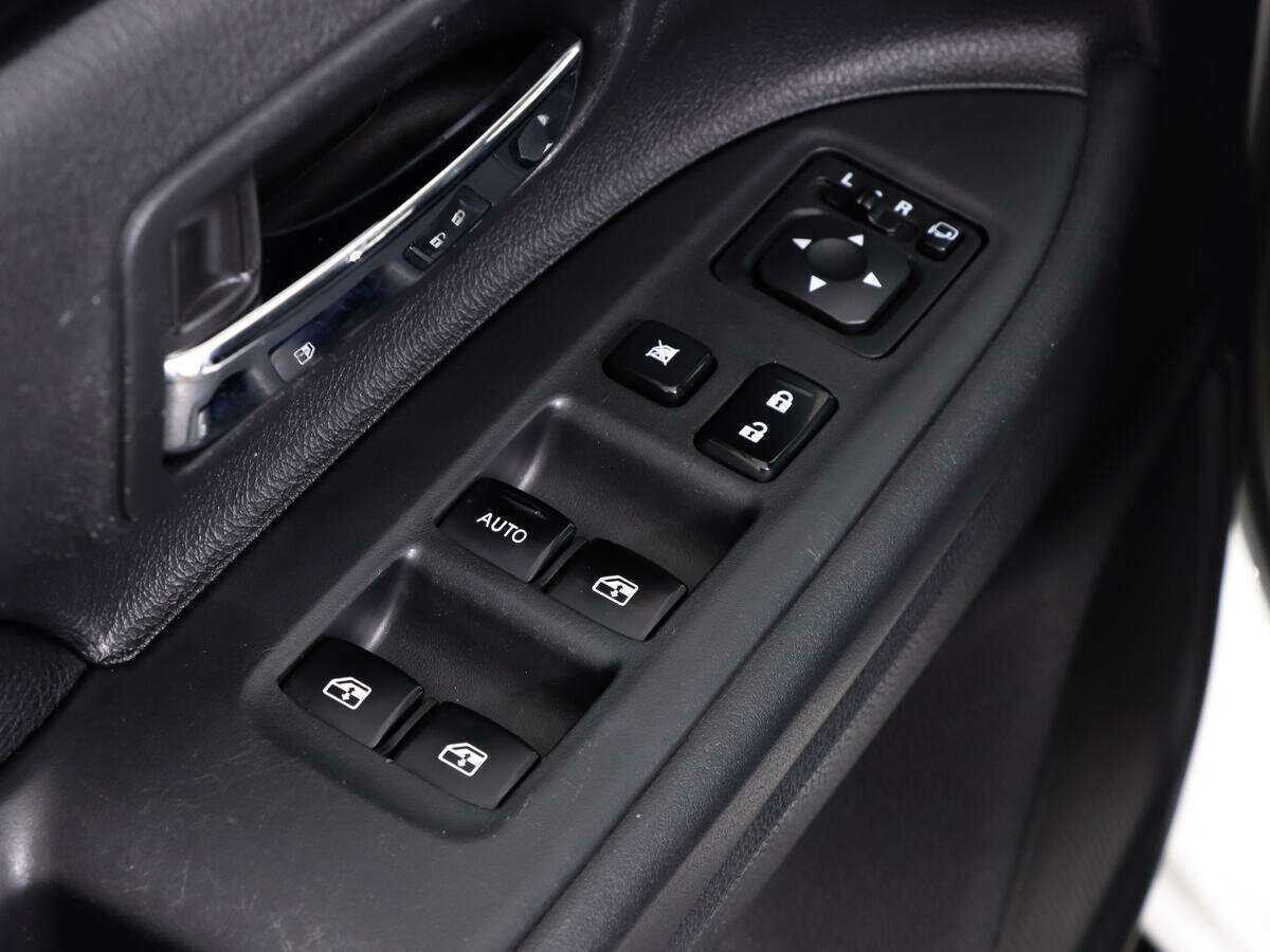 Купить Митсубиши Оутлэндер, 2017, 108 883 км.. Фото: #9