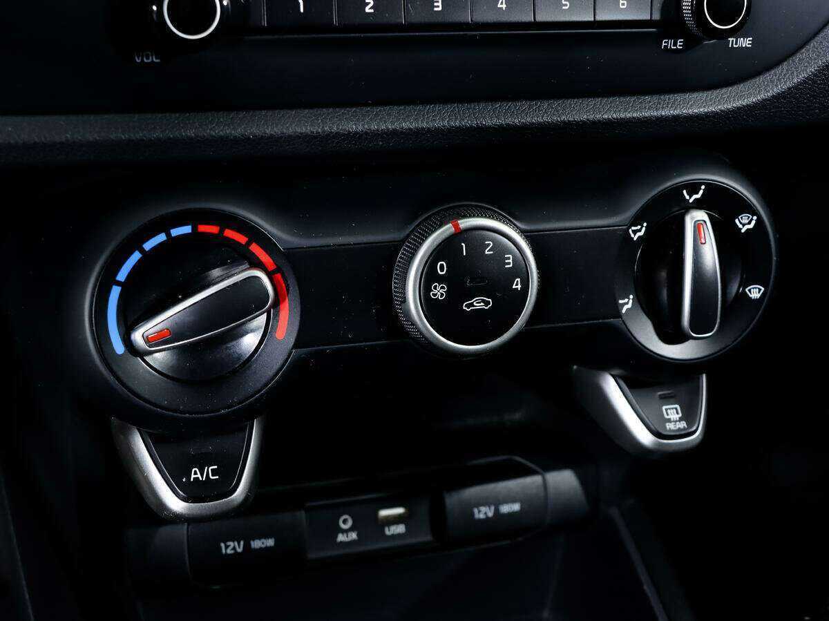 Купить Киа Рио, 2017, 100 883 км.. Фото: #13