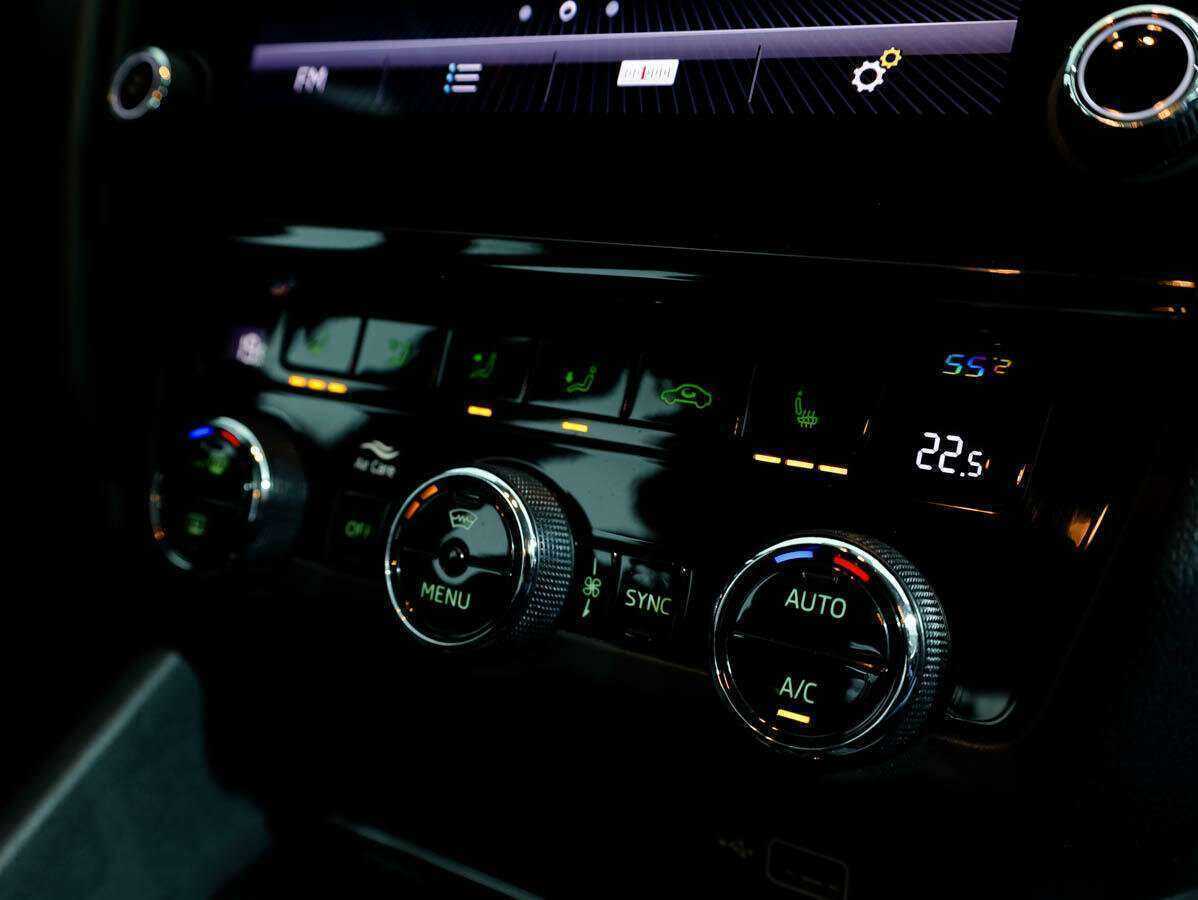 Купить Шкода Октавия, 2018, 56 138 км.. Фото: #19