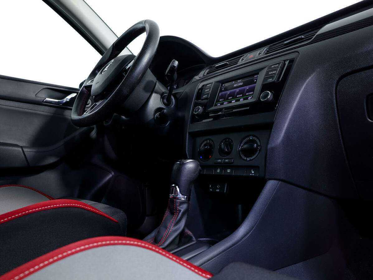 Купить Шкода Рапид, 2015, 107 086 км.. Фото: #19