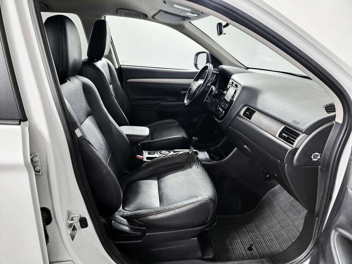 Купить Митсубиши Оутлэндер, 2014, 181 183 км.. Фото: #6