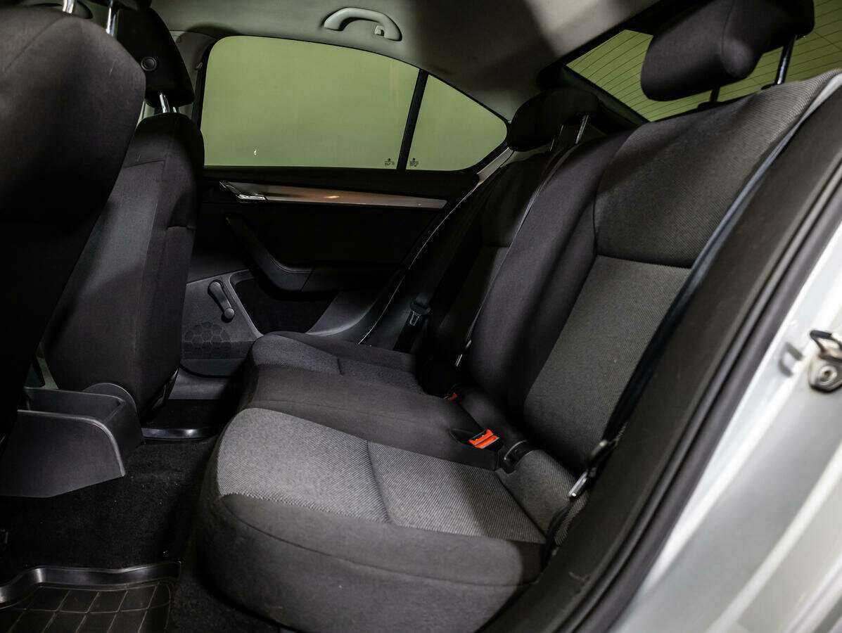 Купить Шкода Октавия, 2015, 328 662 км.. Фото: #9