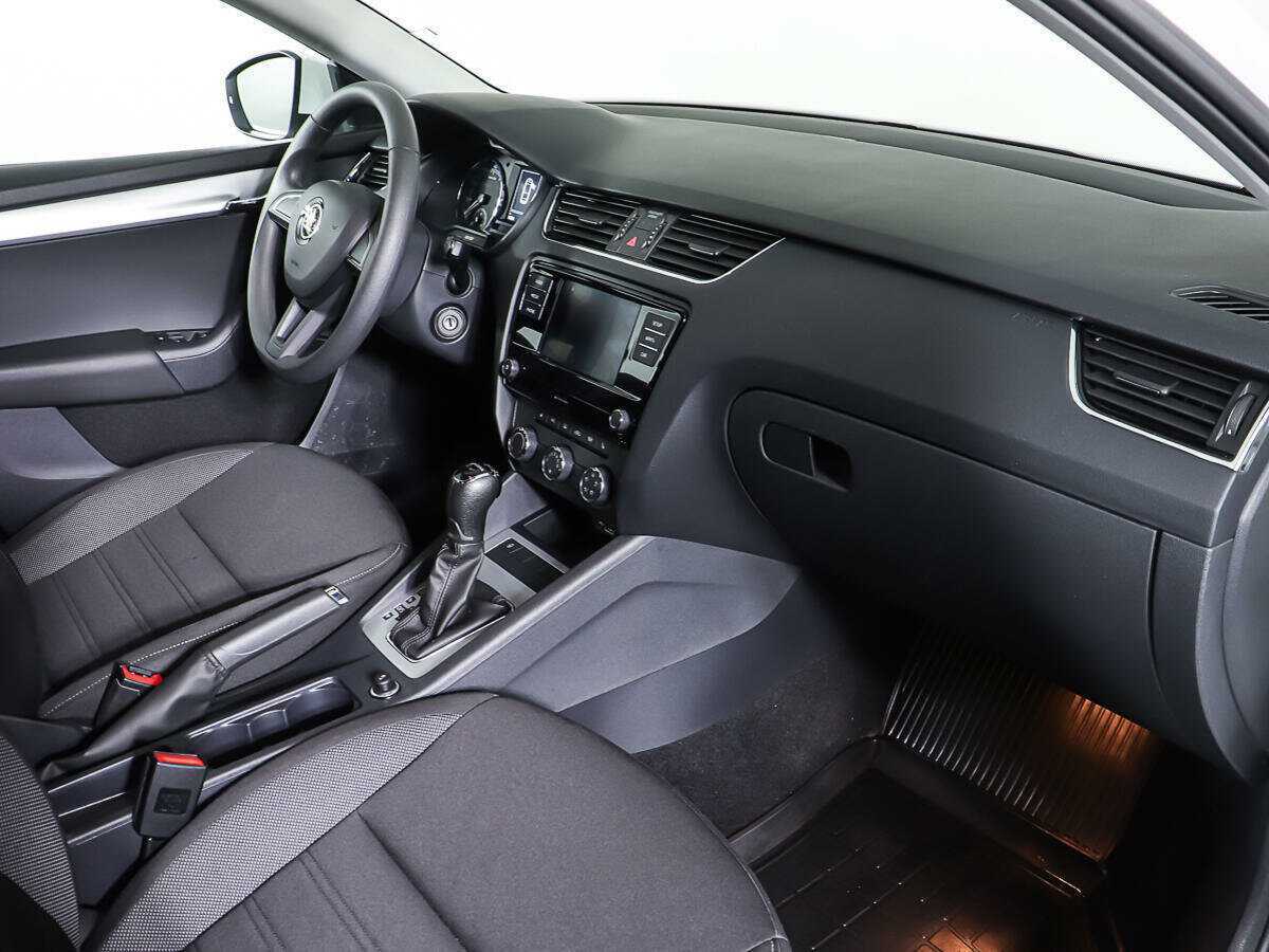 Купить Шкода Октавия, 2018, 38 826 км.. Фото: #8