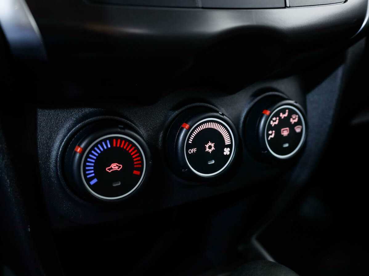 Купить Митсубиши АС-Икс, 2013, 71 413 км.. Фото: #12