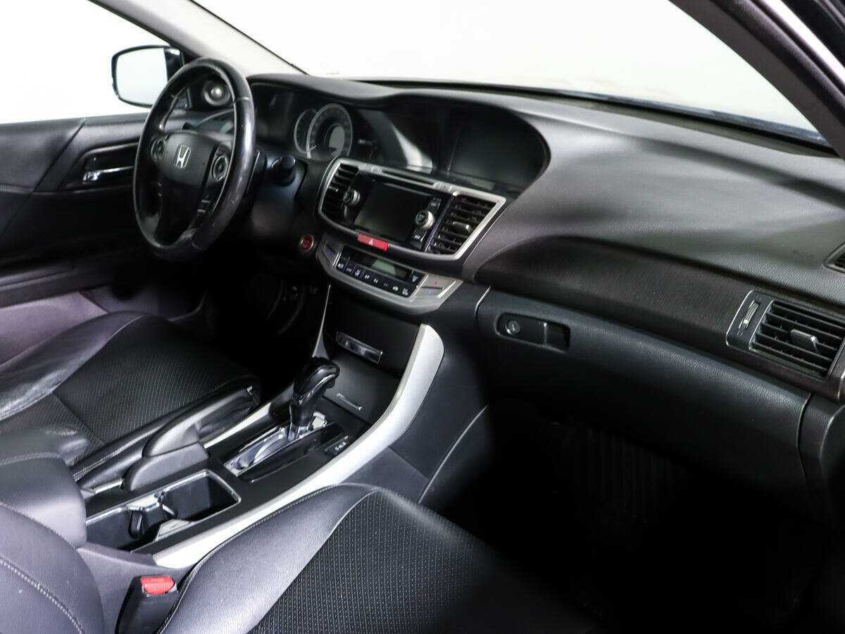 Купить Хонда Аккорд, 2013, 173 879 км.. Фото: #6