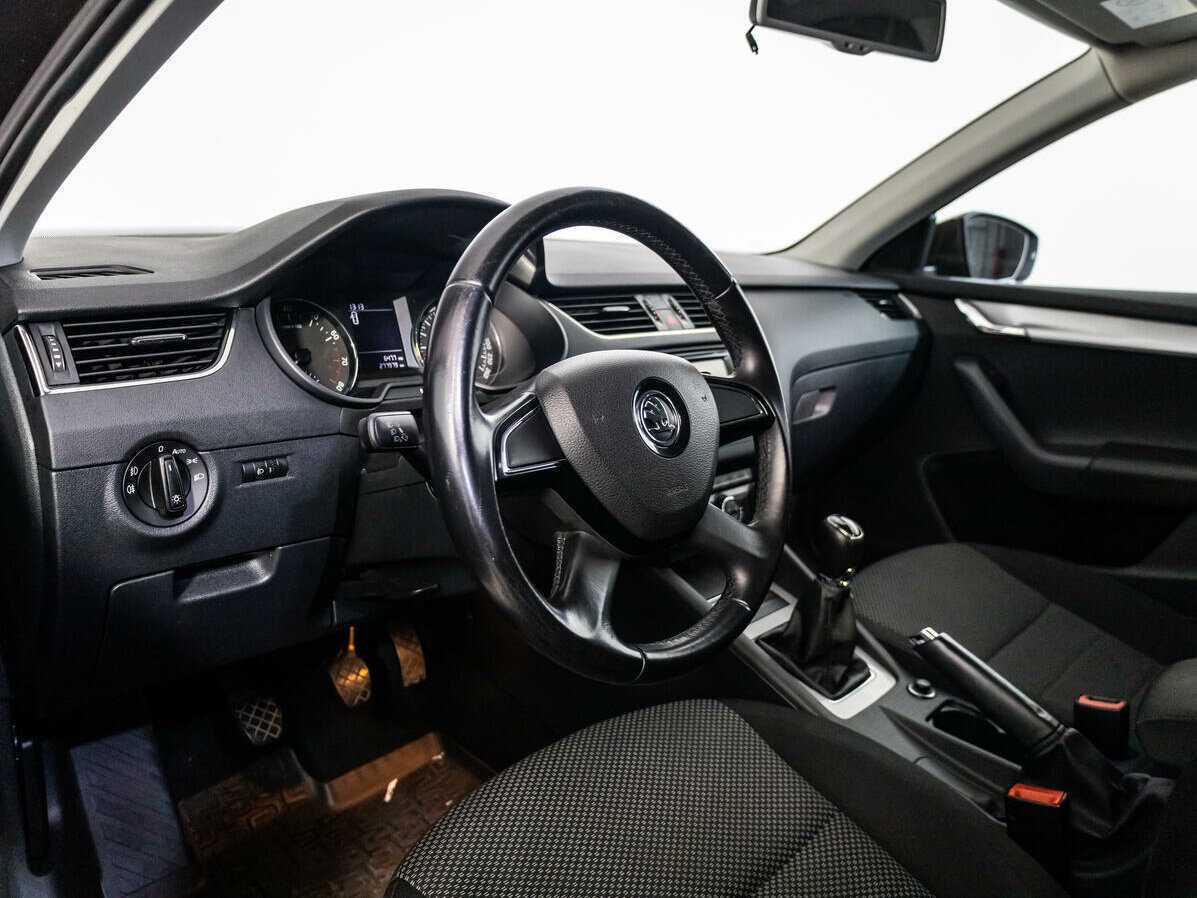 Купить Шкода Октавия, 2014, 277 979 км.. Фото: #9