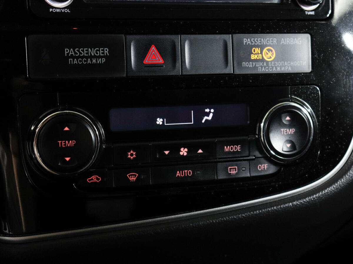 Купить Митсубиши Оутлэндер, 2016, 183 620 км.. Фото: #17