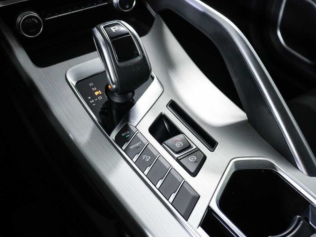 Купить Джили Кулрэй, 2021, 18 000 км.. Фото: #15