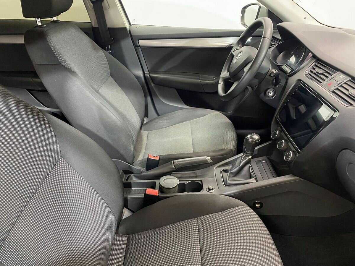 Купить Шкода Октавия, 2014, 125 846 км.. Фото: #9