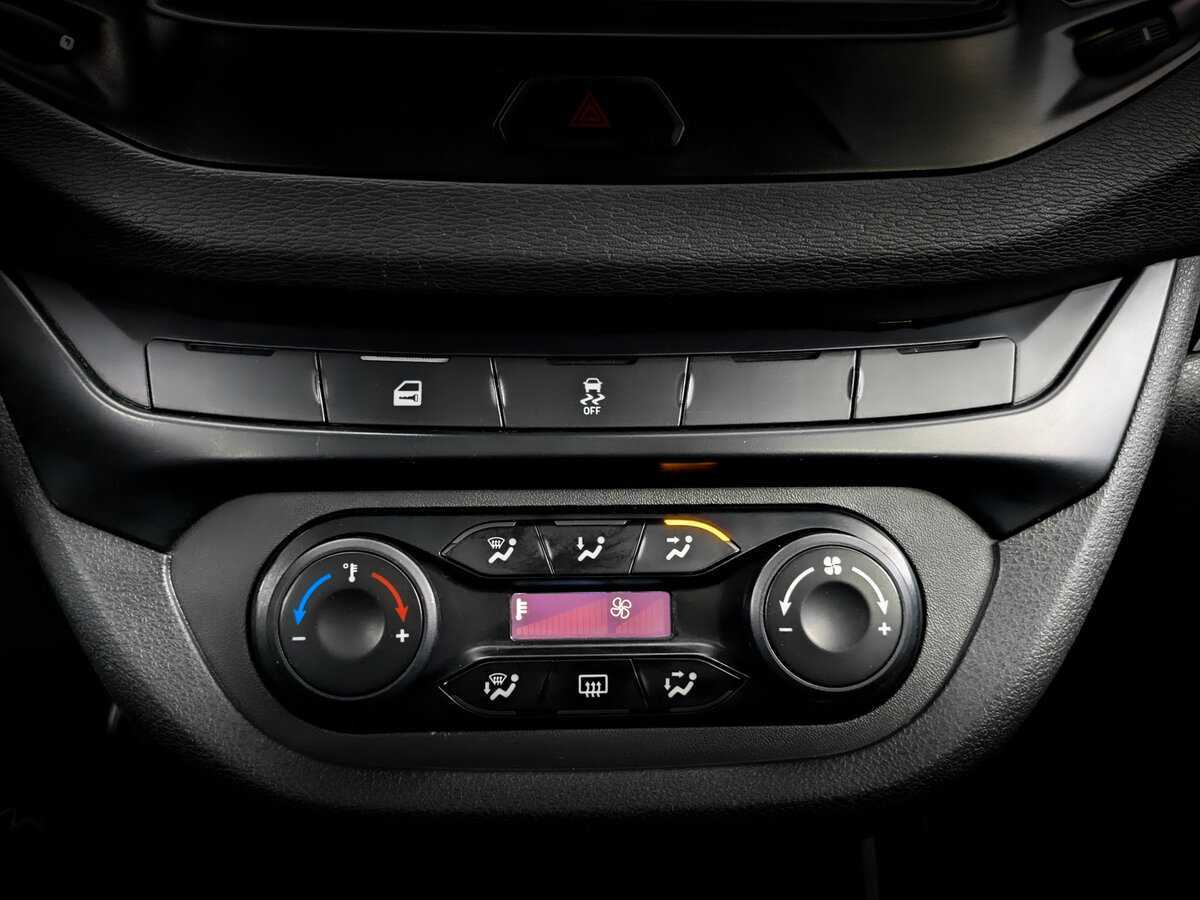 Купить Лада (ВАЗ) Веста, 2019, 114 423 км.. Фото: #12