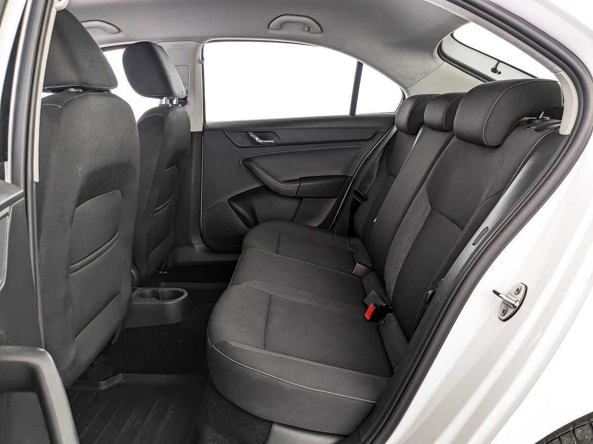 Купить Шкода Рапид, 2015, 177 980 км.. Фото: #13