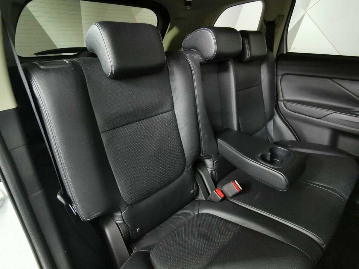 Купить Митсубиши Оутлэндер, 2016, 172 740 км.. Фото: #12