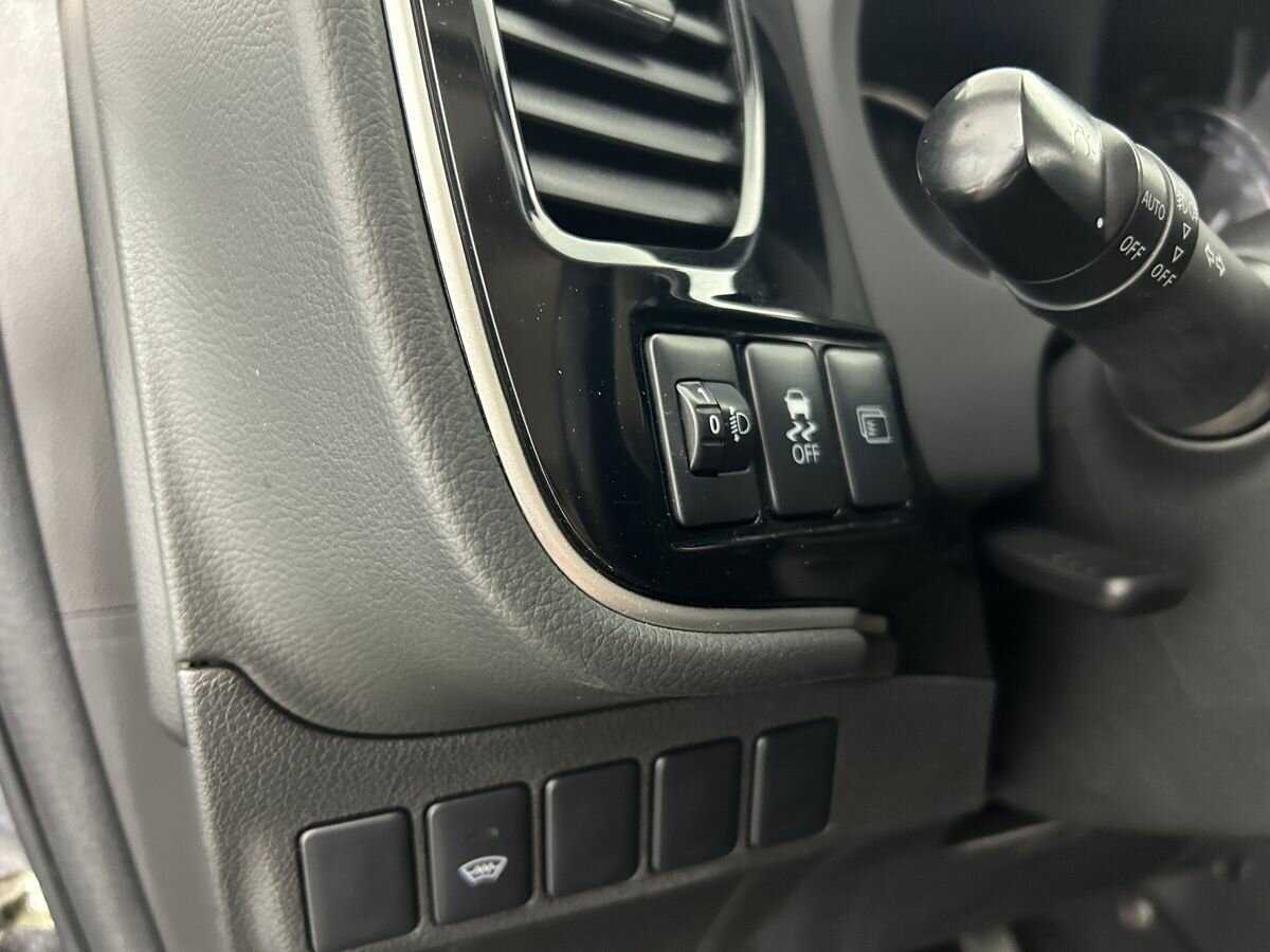 Купить Митсубиши Оутлэндер, 2015, 204 343 км.. Фото: #7