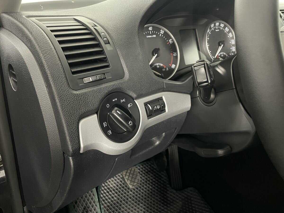 Купить Шкода Октавия, 2012, 196 814 км.. Фото: #8