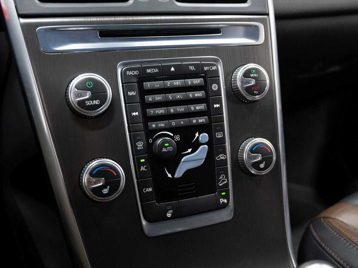 Купить Вольво ИксЦ60, 2014, 234 000 км.. Фото: #22