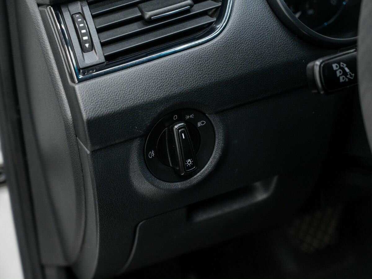 Купить Шкода Октавия, 2017, 200 790 км.. Фото: #15