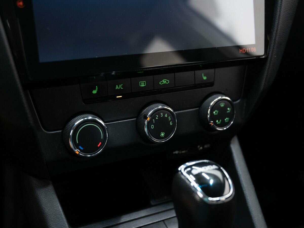 Купить Шкода Октавия, 2017, 200 790 км.. Фото: #17