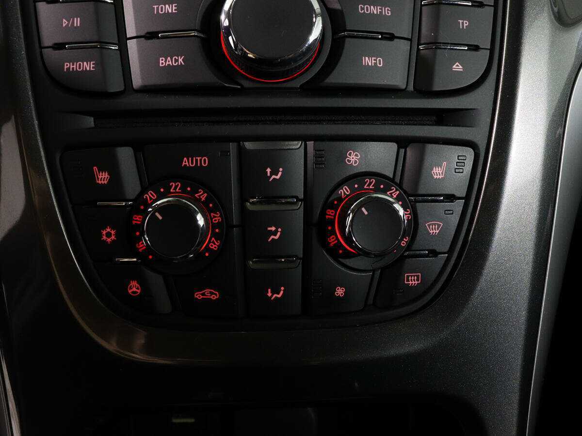 Купить Опель Астра, 2014, 109 000 км.. Фото: #16