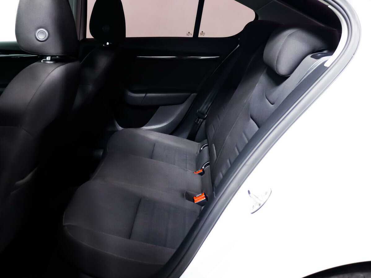 Купить Шкода Октавия, 2016, 242 236 км.. Фото: #11