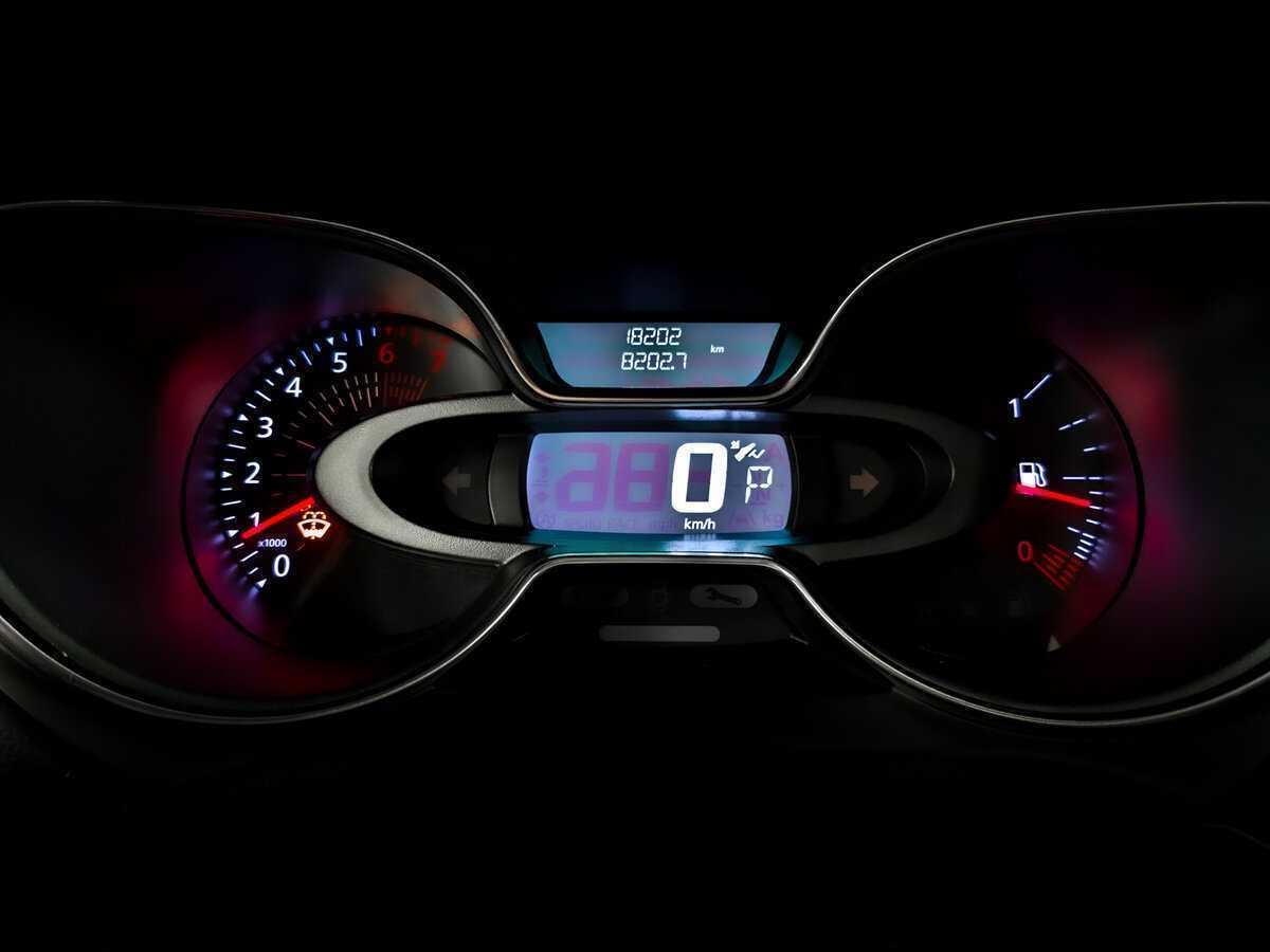 Купить Рено Каптюр, 2021, 18 199 км.. Фото: #12