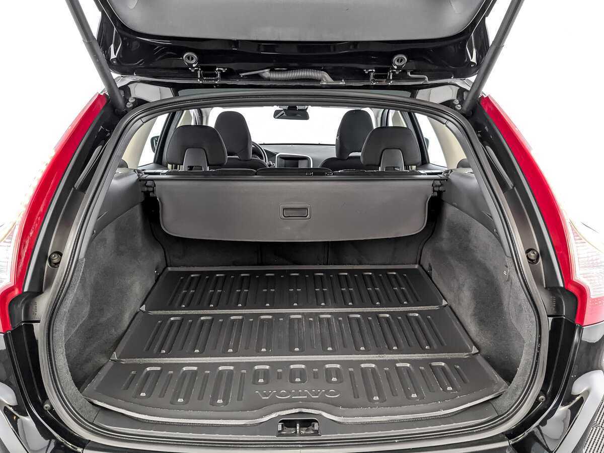 Купить Вольво ИксЦ60, 2012, 94 710 км.. Фото: #9