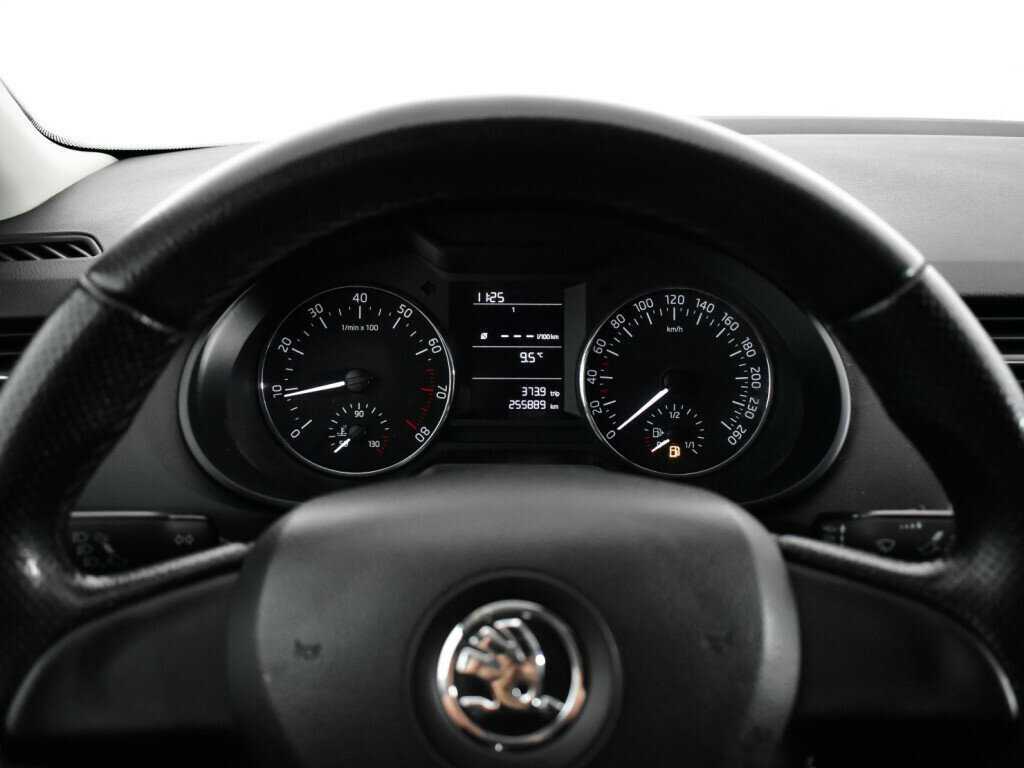 Купить Шкода Октавия, 2014, 255 888 км.. Фото: #10