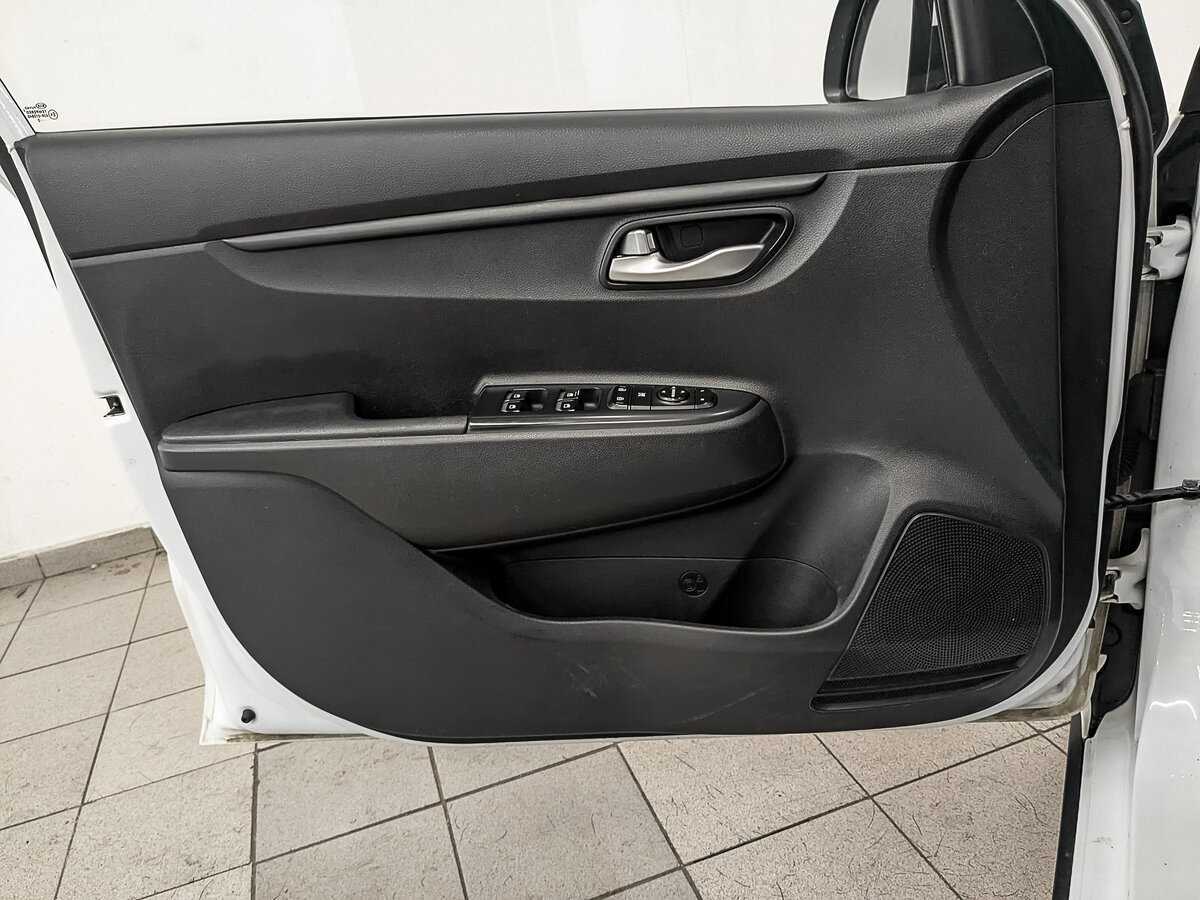 Купить Киа Рио, 2020, 190 362 км.. Фото: #15