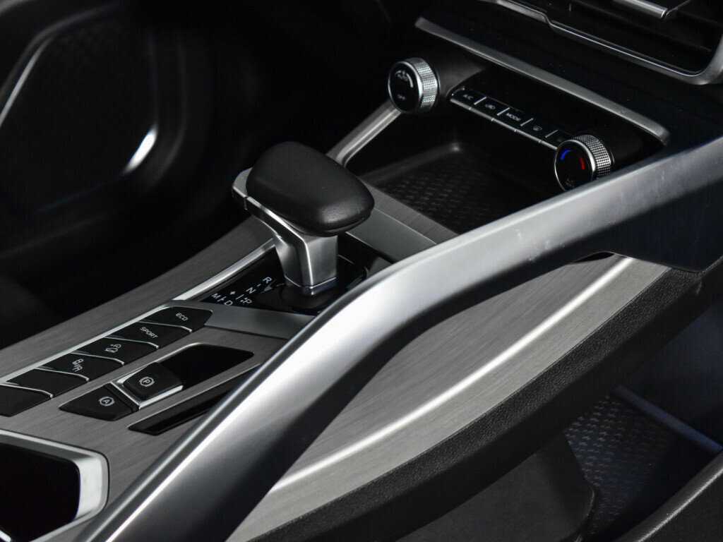 Купить Джили Кулрэй, 2022, 19 600 км.. Фото: #15