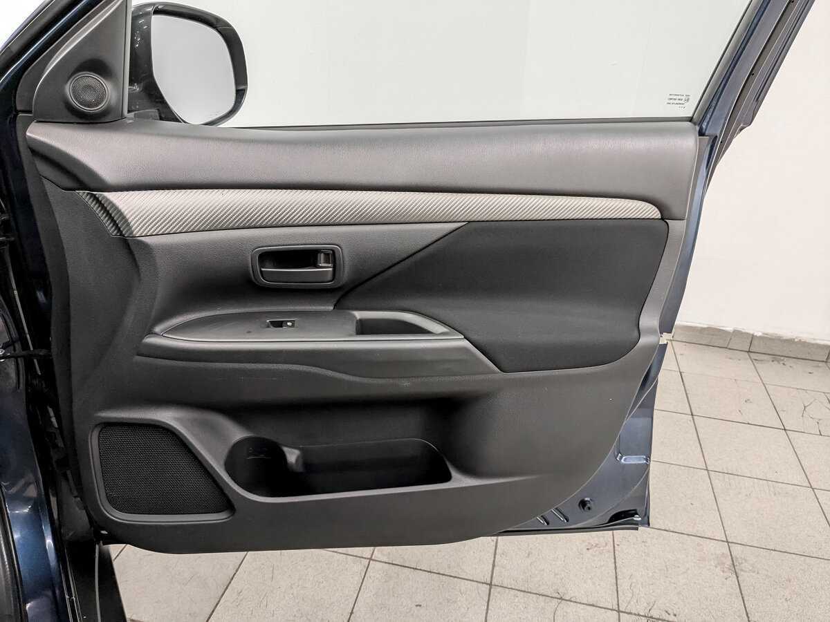 Купить Митсубиши Оутлэндер, 2017, 168 002 км.. Фото: #23