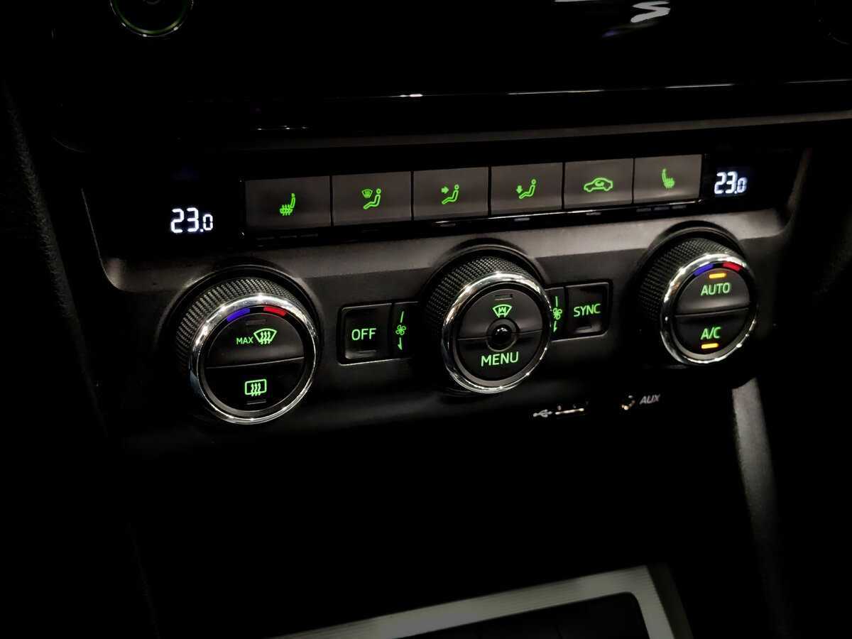 Купить Шкода Октавия, 2016, 229 395 км.. Фото: #24