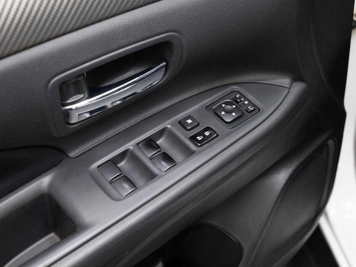 Купить Митсубиши Оутлэндер, 2012, 128 300 км.. Фото: #17