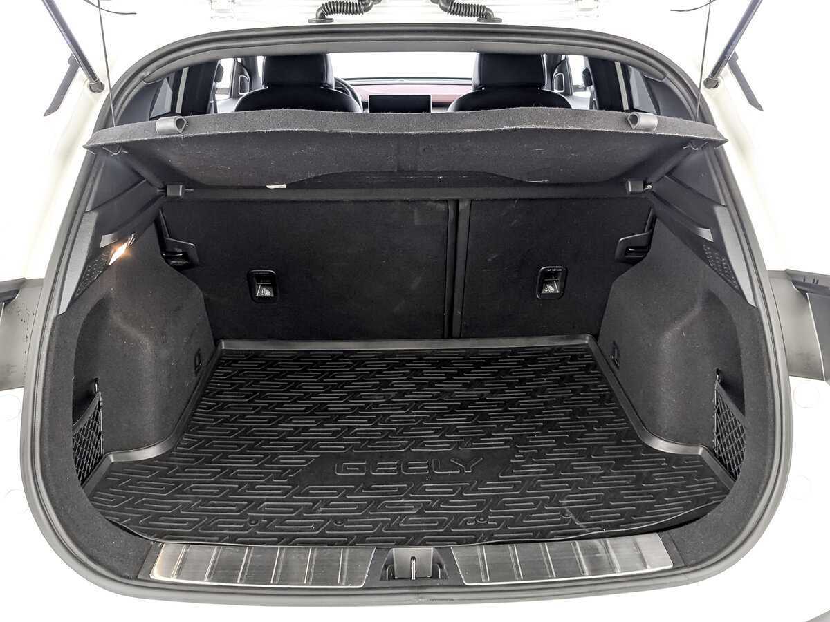 Купить Джили Кулрэй, 2022, 55 849 км.. Фото: #9