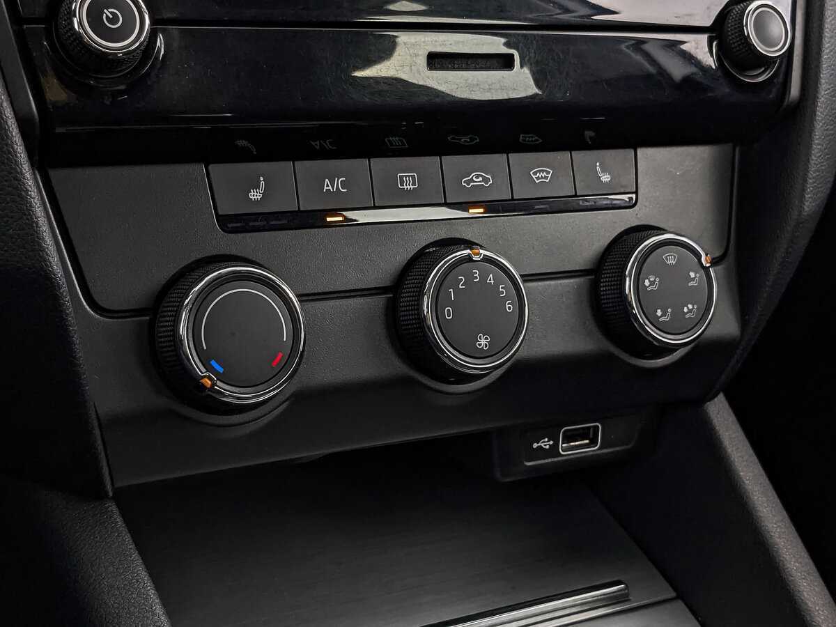 Купить Шкода Октавия, 2019, 108 838 км.. Фото: #20