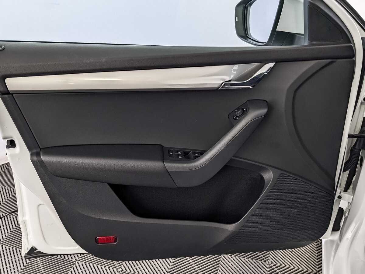 Купить Шкода Октавия, 2019, 79 692 км.. Фото: #16