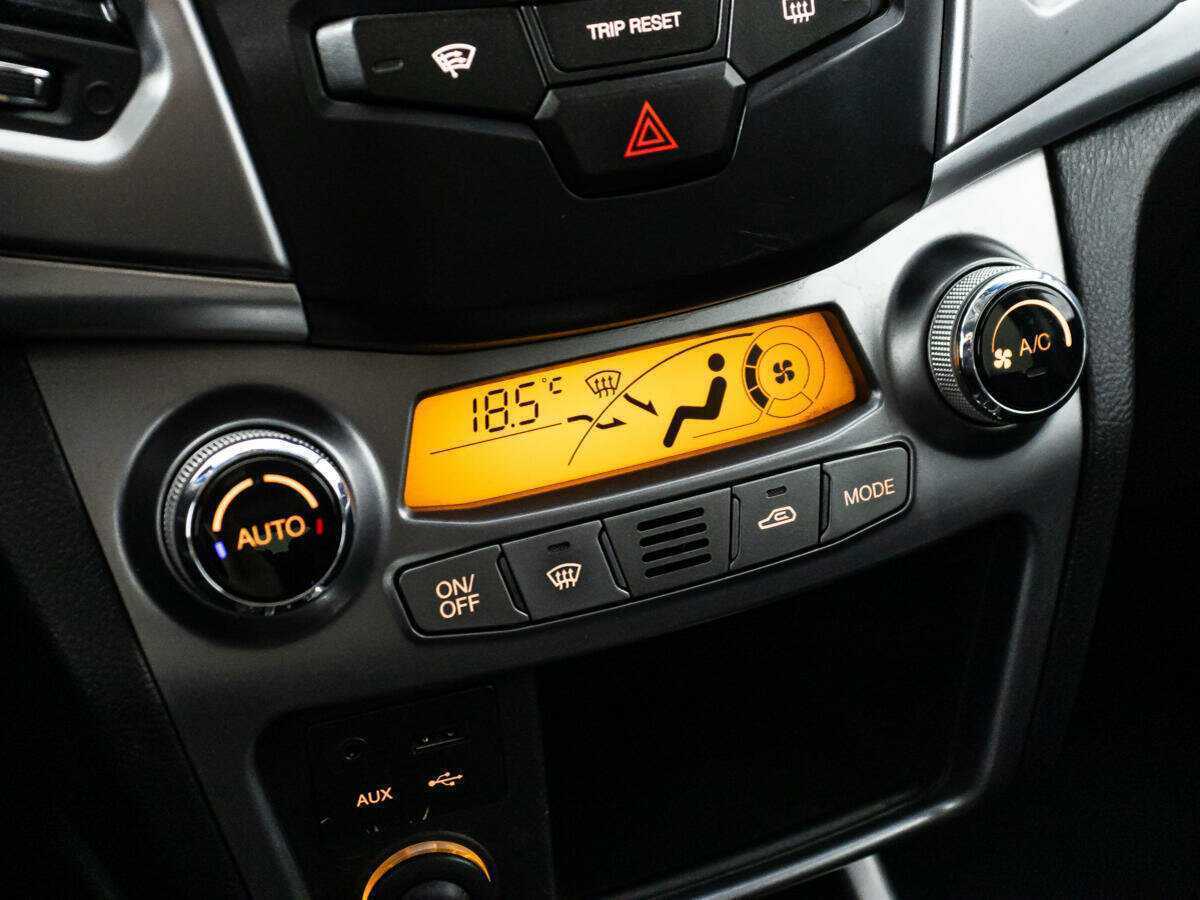 Купить Сан-Ён Актион, 2013, 208 975 км.. Фото: #15